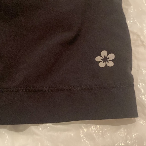 Tuff Athletics Women's Skort - Picture 4 of 6